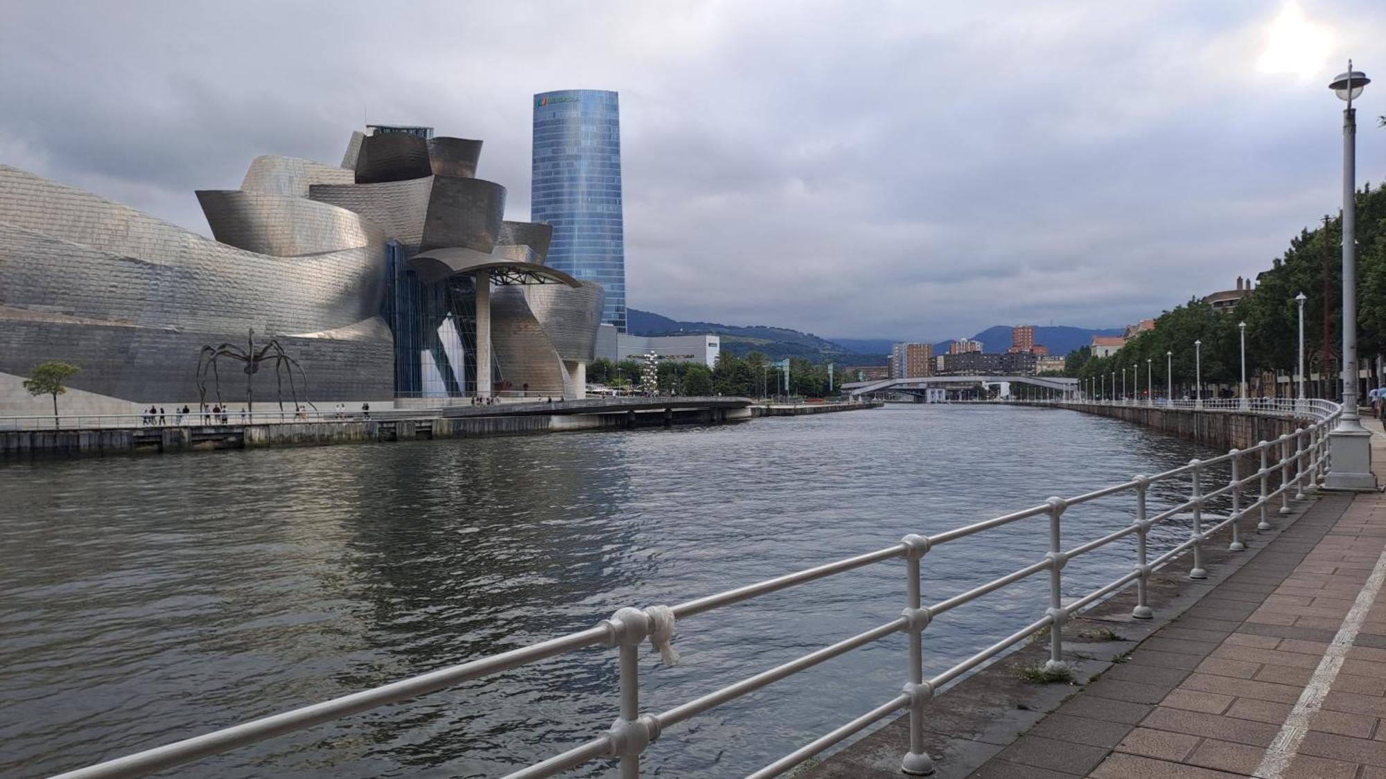 Bilbao, A Un Paso. Apartamento Exterior foto